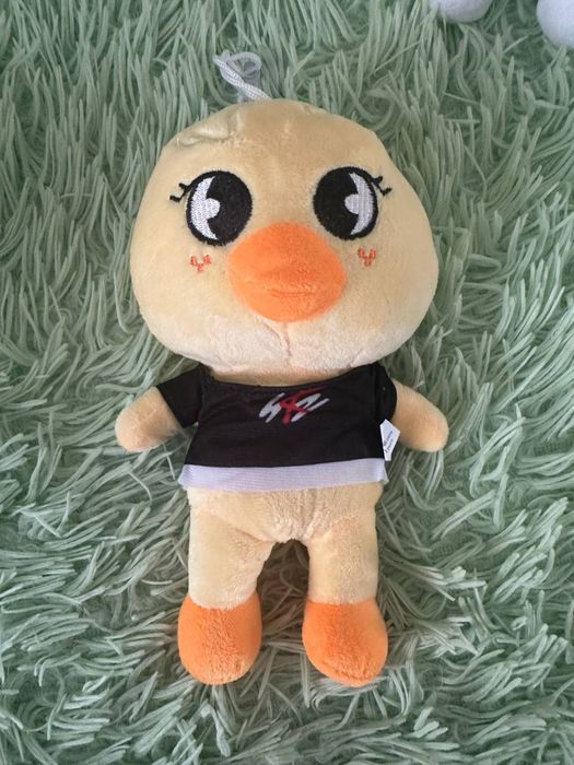 Продам іграшки  SKZ з костюмами або без.Стан відмінний.