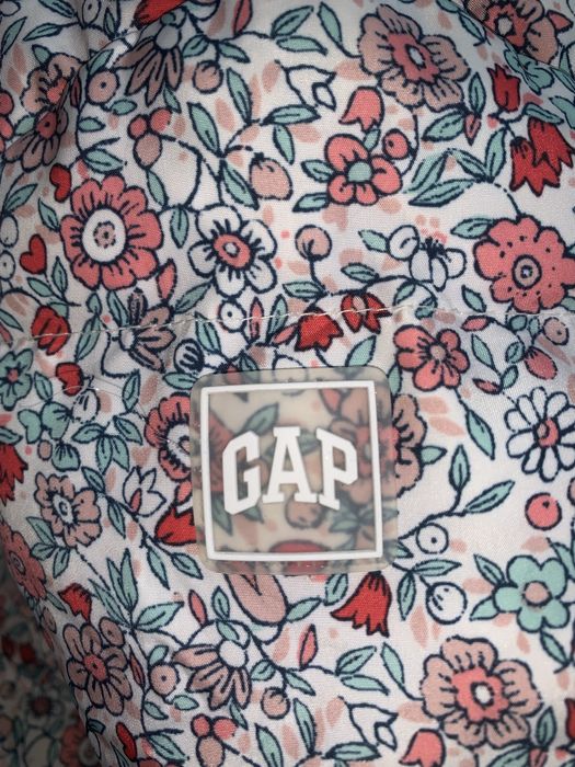 Комбинезон пуховый Gap на 6 / 12 мес  В идеальном состоянии