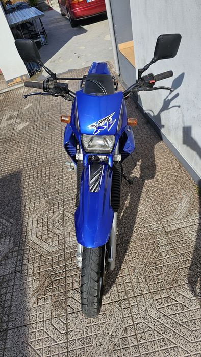 Yamaha XT600 Azul