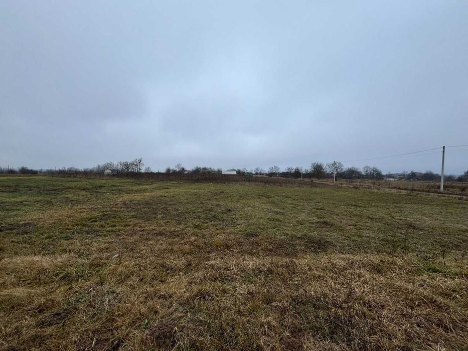 Продаж земельної ділянки під житлову забудову