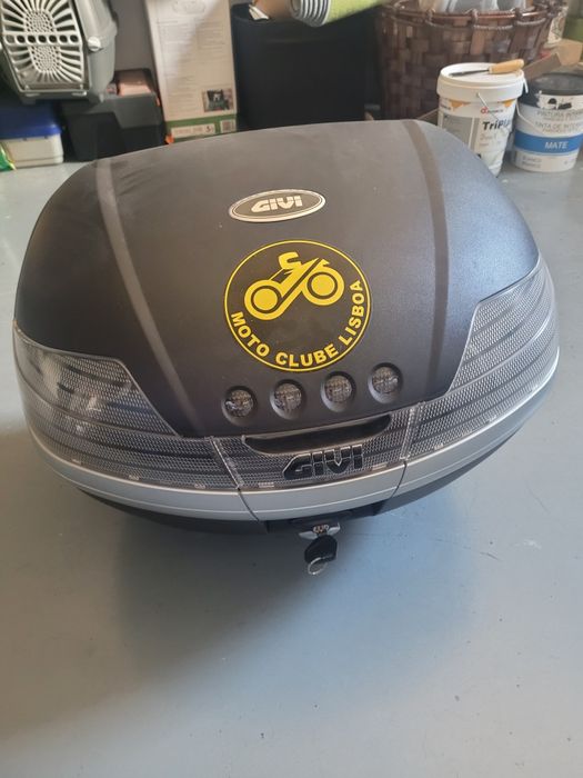 Vendo TopCase  Givi V46 + Base givi + monorack Honda