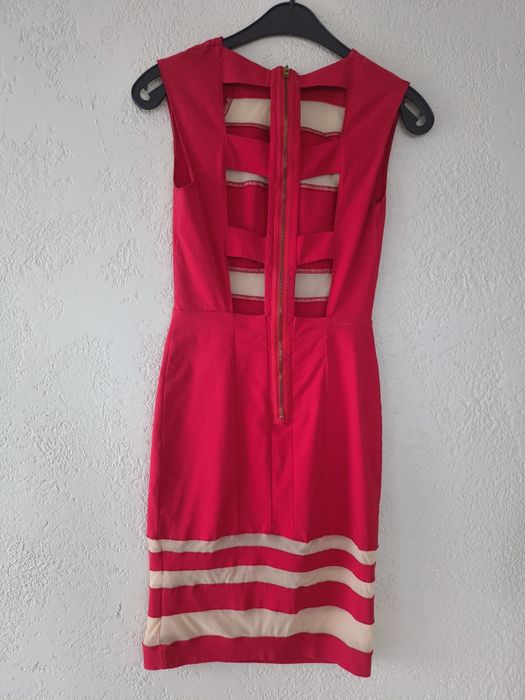 Czerwona sukienka elastyczna, wycięte plecy, Asos , XS