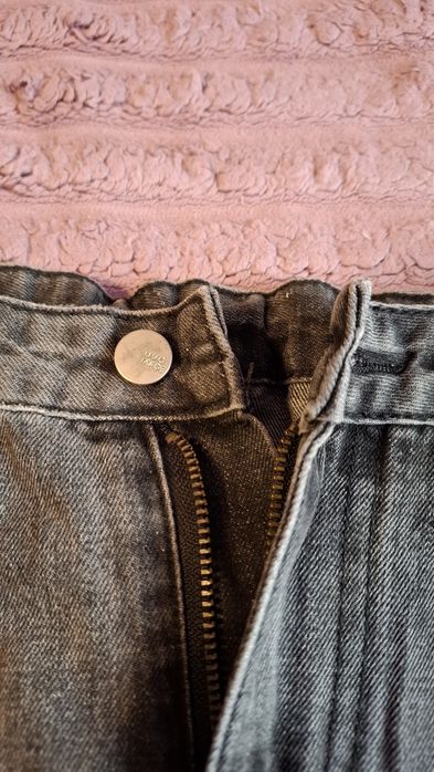 Сіра джинсова спідниця міді, розмір S/М