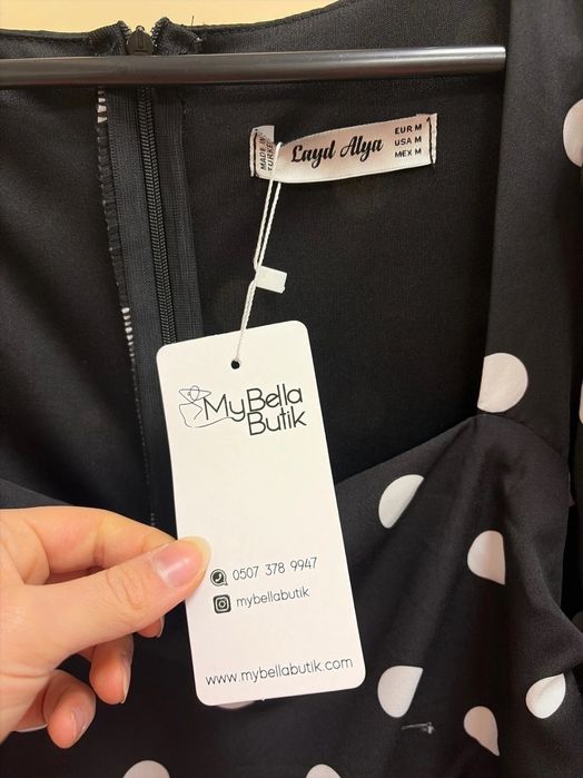 Sukienka retro w grochy