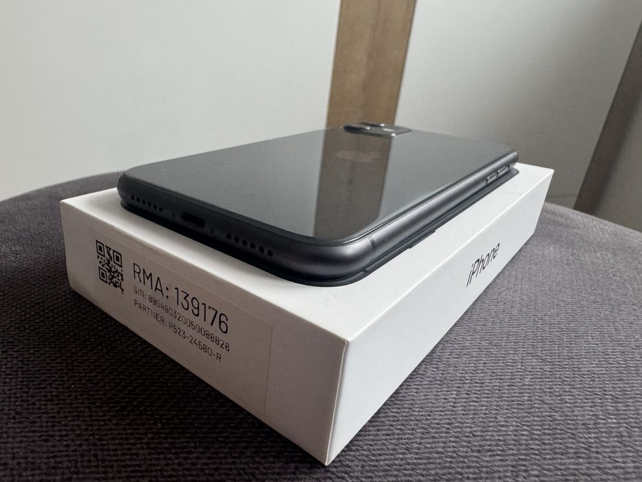 IPHONE 11 64 GB, stan idealny