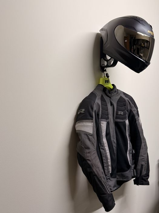 Suporte para capacete