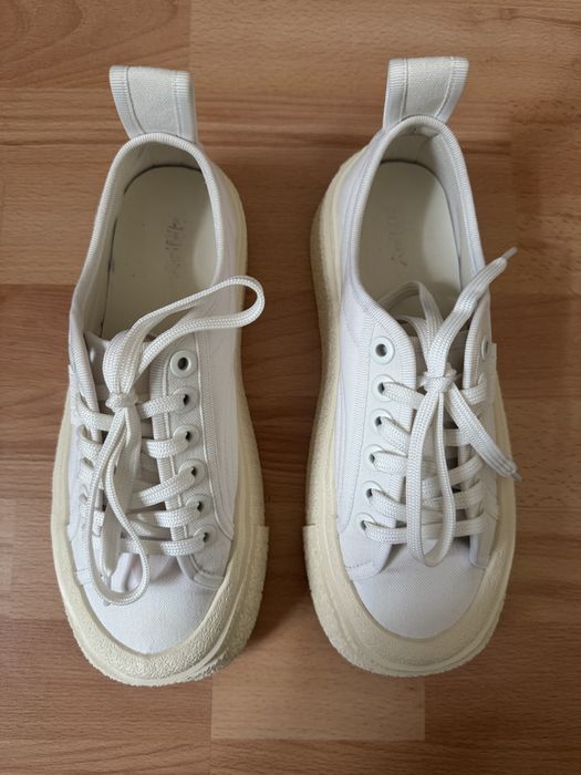 Жіночі білі кеди