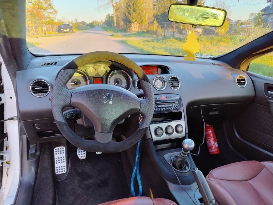 Peugeot 308CC 1.6HDI biała perła, czarny sufit