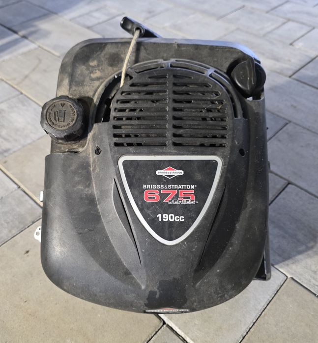 Silnik Briggs & Stratton 675 190cc.