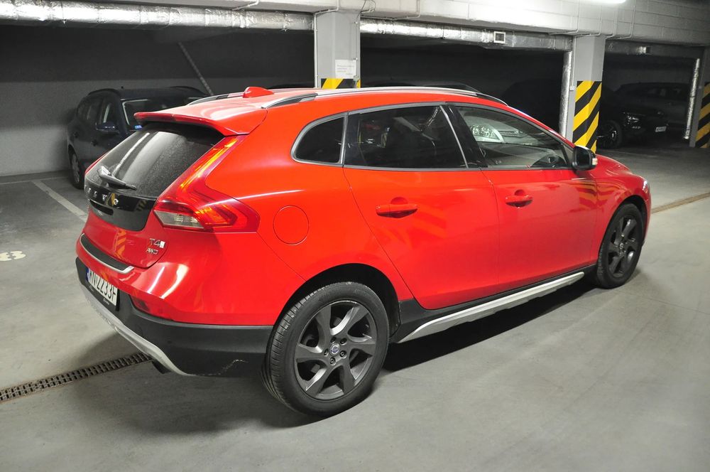 Volvo V40 Cross Country Volvo V40 Cross Country T4 AWD Momentum Polestar – 2013 – Serwis ASO