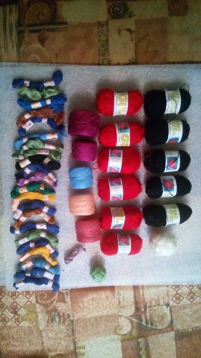 Нитки для вышивания и вязания, пряжа, мулине