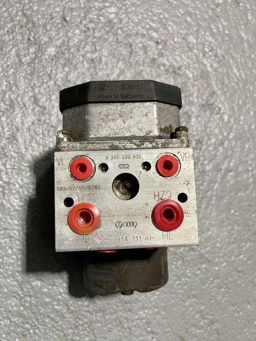 Bomba ABS Audi A4 - SEO 614 111 AH