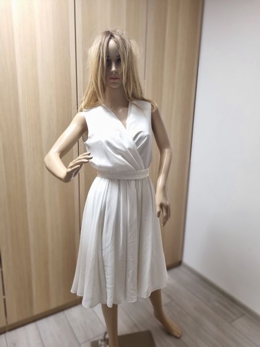 Piękna sukienka Marlin Monroe 38