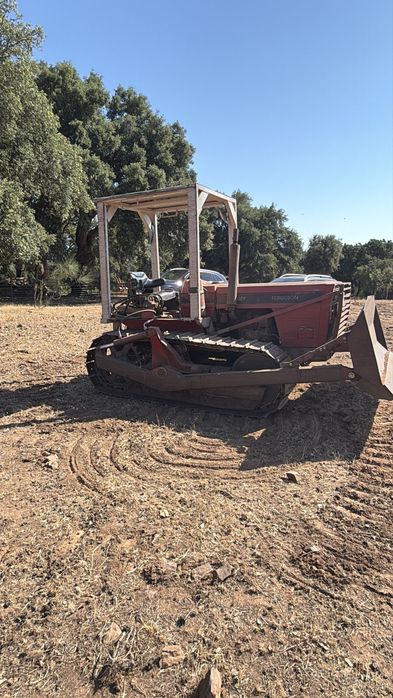 Tractor de rastos Bulldozer Massey Ferguson 174C