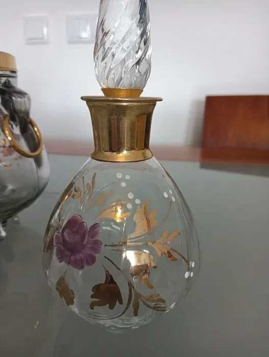 Conjunto de 4 lindas garrafas/potes Antigos de Vidro