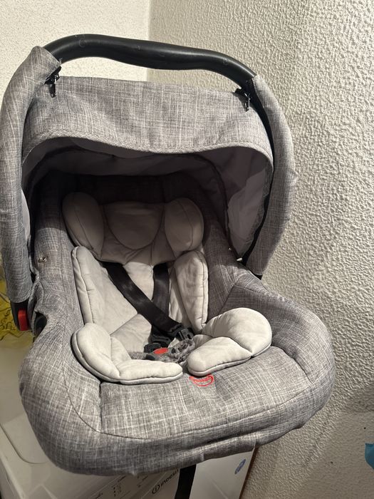 Coco de criança cinzento