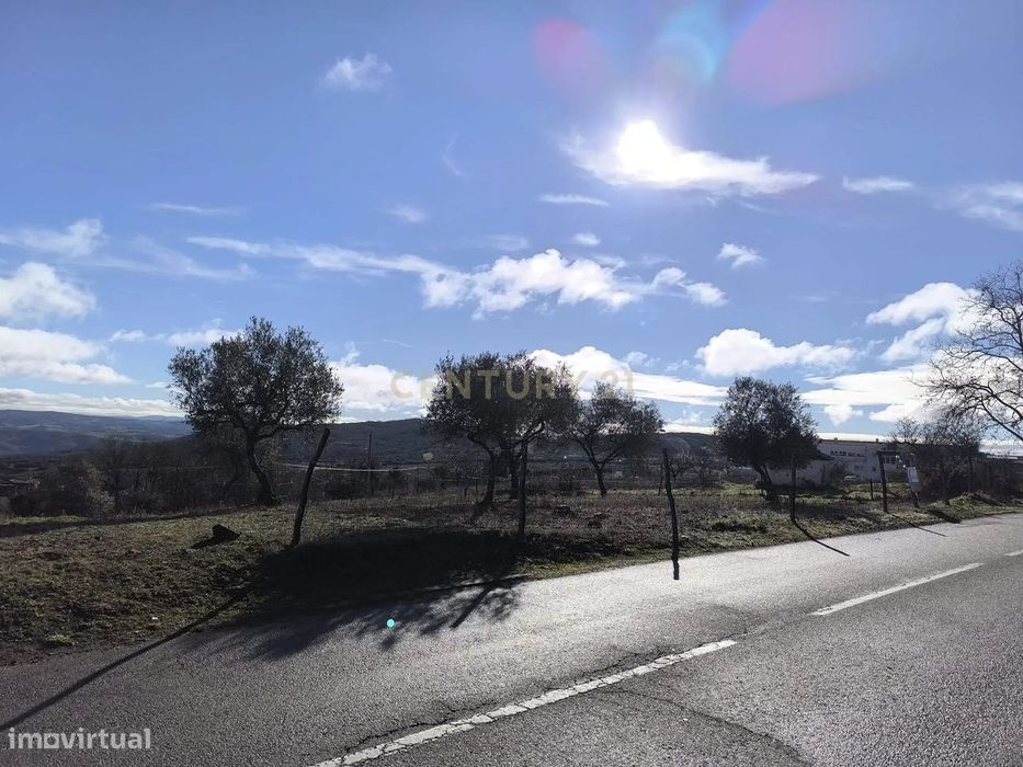 Terreno Rústico em Bragança - Oportunidade Única por 80.000€ — Samil, Bragança