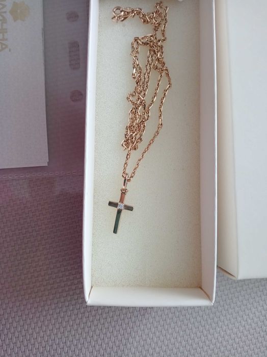 Золотий ланцюжок з підвіскою діамант