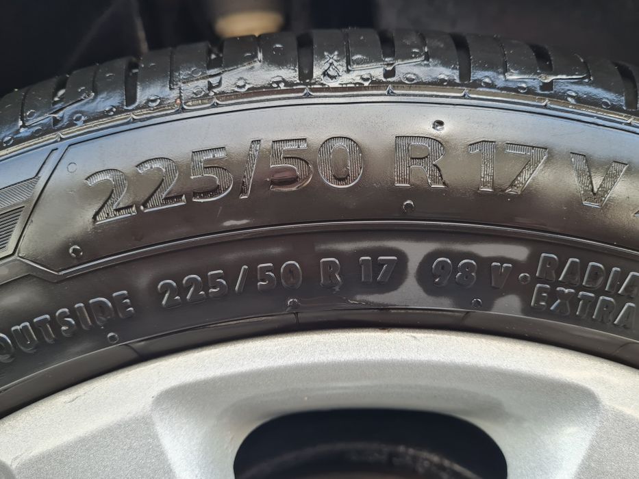 Sprzedam alufelgi VW r17 225/50 Barum