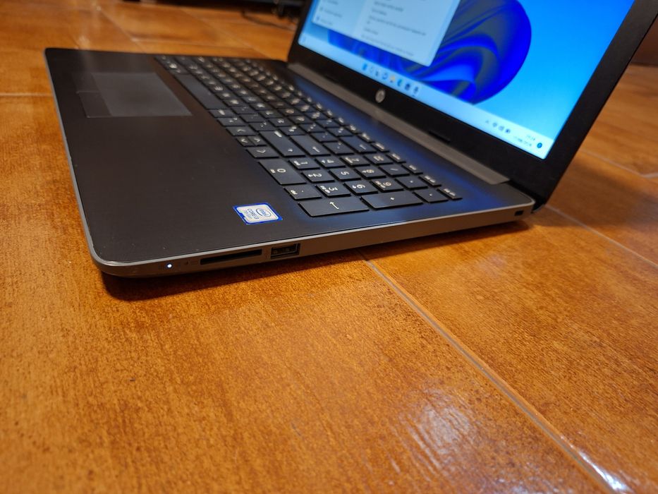Portátil HP 15 intel i3