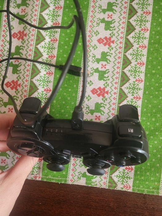 Ігровий руль Bravis PU V18.  Та приставки PS3.