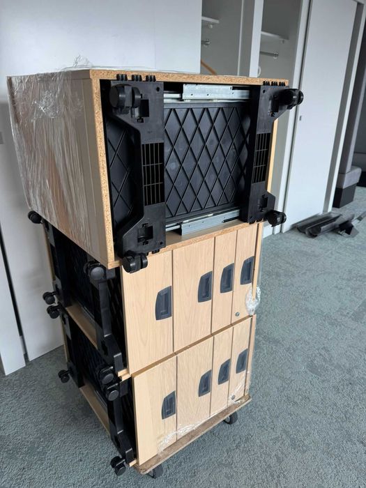 Kontenerek pod biurko KINNARPS jezdny na kółkach kontenerki biurowe