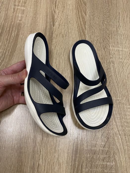 Crocs крокси сланці шльопки шльопанці