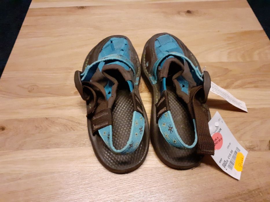 Chaco sandałki dziecięce rozm 35,5 UK 3,5 NOWE