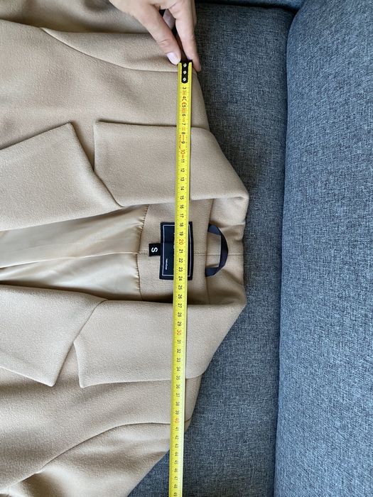 Пальто жіноче нове класичного крою українського виробника