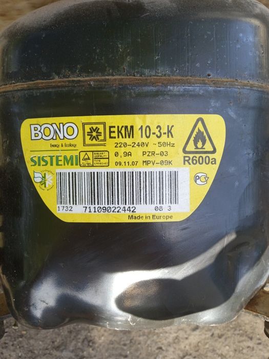 Продам не робочие компрессора от холодиликов