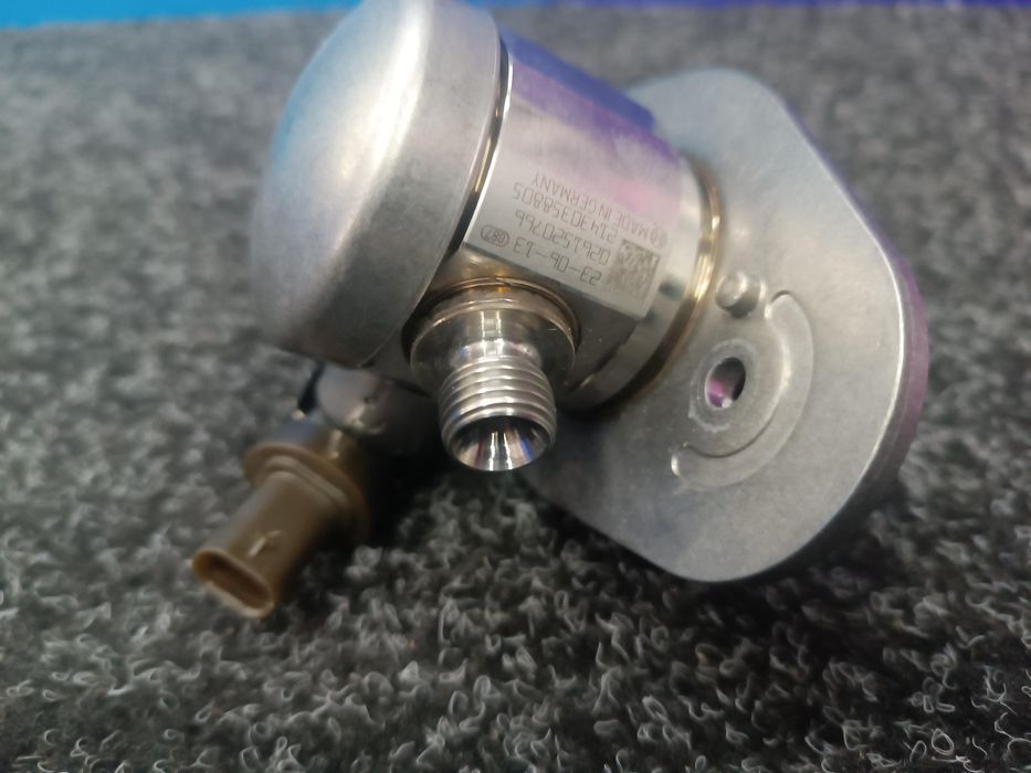 Насос паливний BMW B58 X3 X5  X6 13517934496 насос высокого давления