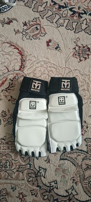 Продам комплект екіпірування для тхеквондо