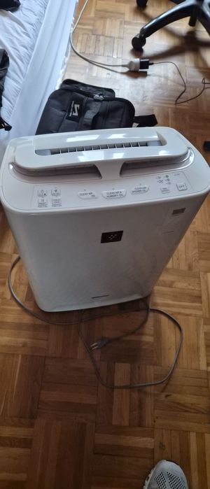 Oczyszczacz powietrza Sharp KC- A50EU w bardzo dobrym stanie