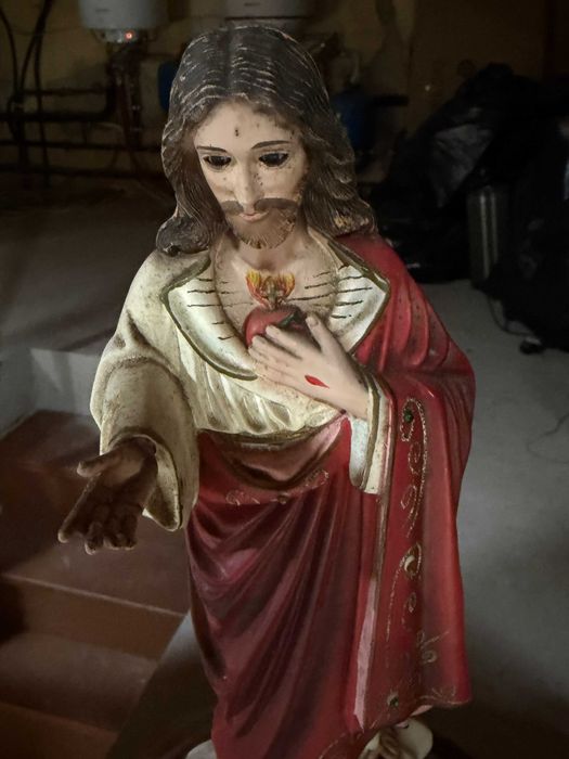 statuettes de Jésus et Marie
