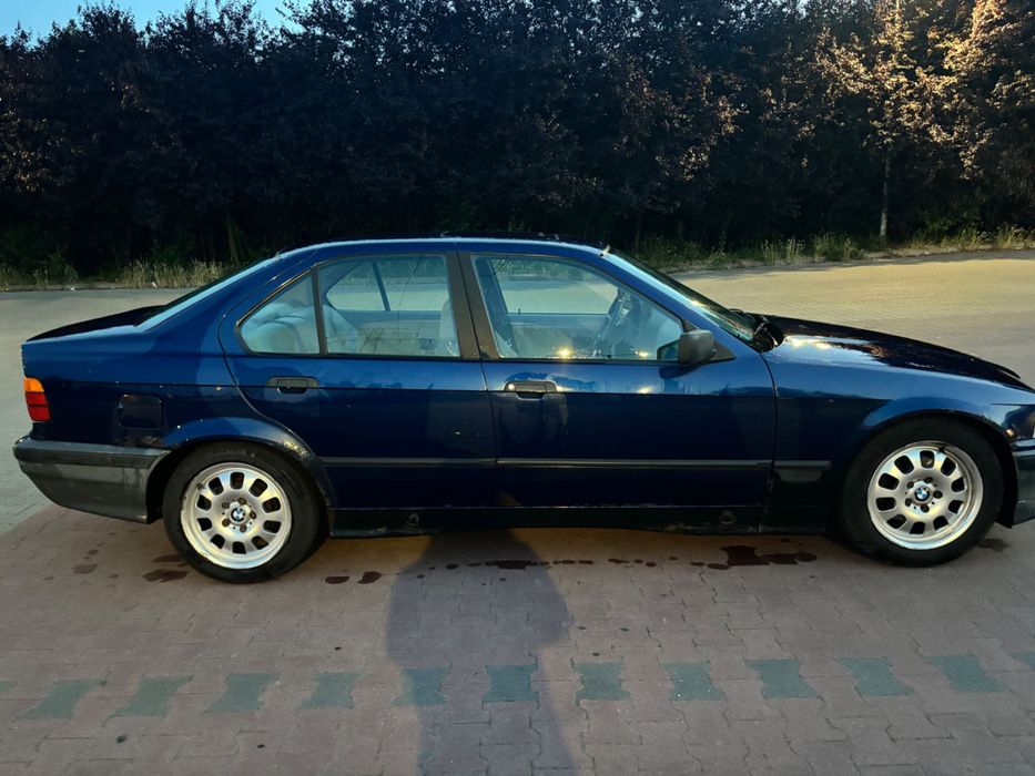 Sprzedam Bmw e36 318i