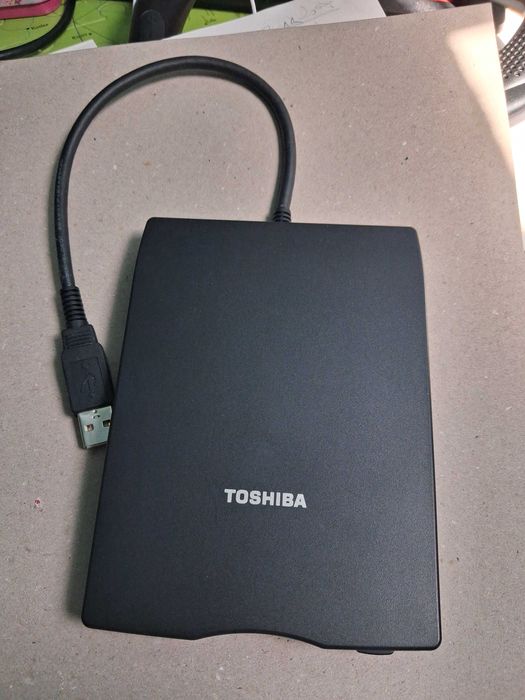 USB Floppy Disk Drive486414532457287680