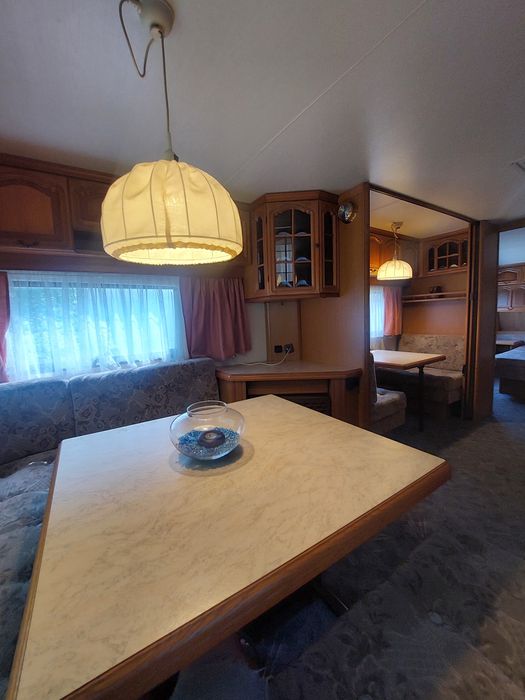 Караван  кемпінги, прицеп дача  будинок на колесах