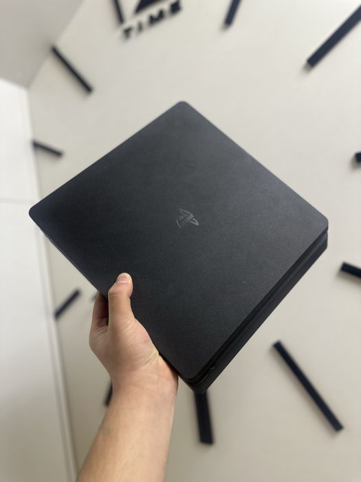 Приставка пс4 в комплекті 40 ігор та джойстик