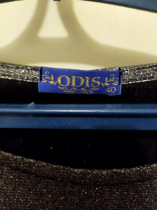 Платье Odis в отличном состоянии.