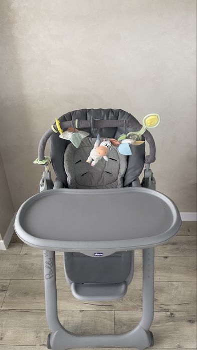 Продам стульчик chicco