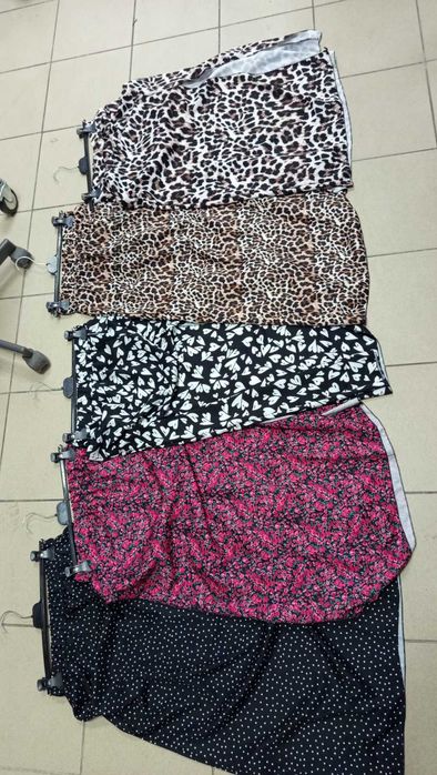 Spódnica midi,1 rozciecie