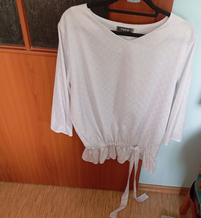 Biała bluzka  rozmiar 44