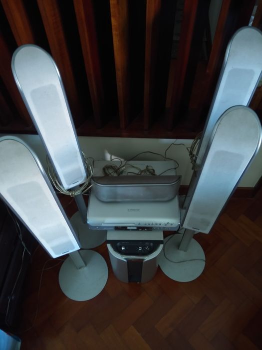 Sistema de som home cinema da Sony 5.1 com leitor DAV-SC8