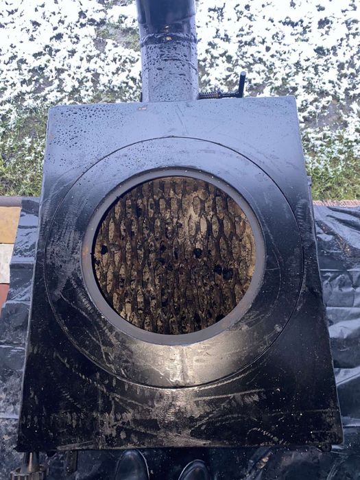 Буржуйка переносна з плитою для готування їжі на дровах