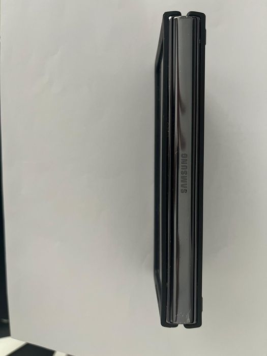 Samsung Fold 4- 512mg