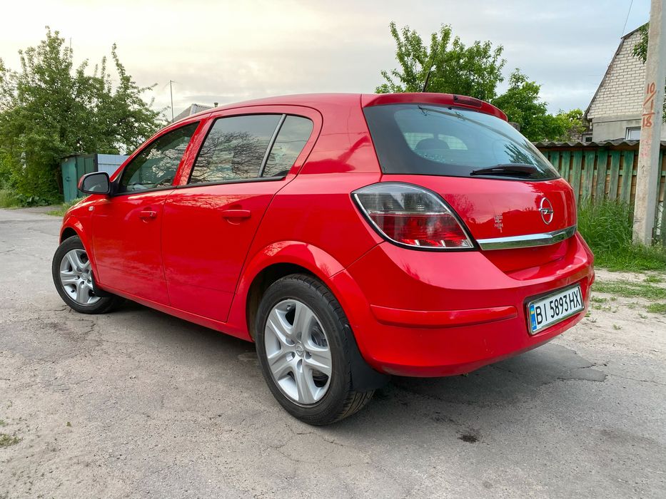 Опель Астра 1.6 газ 2012 рік