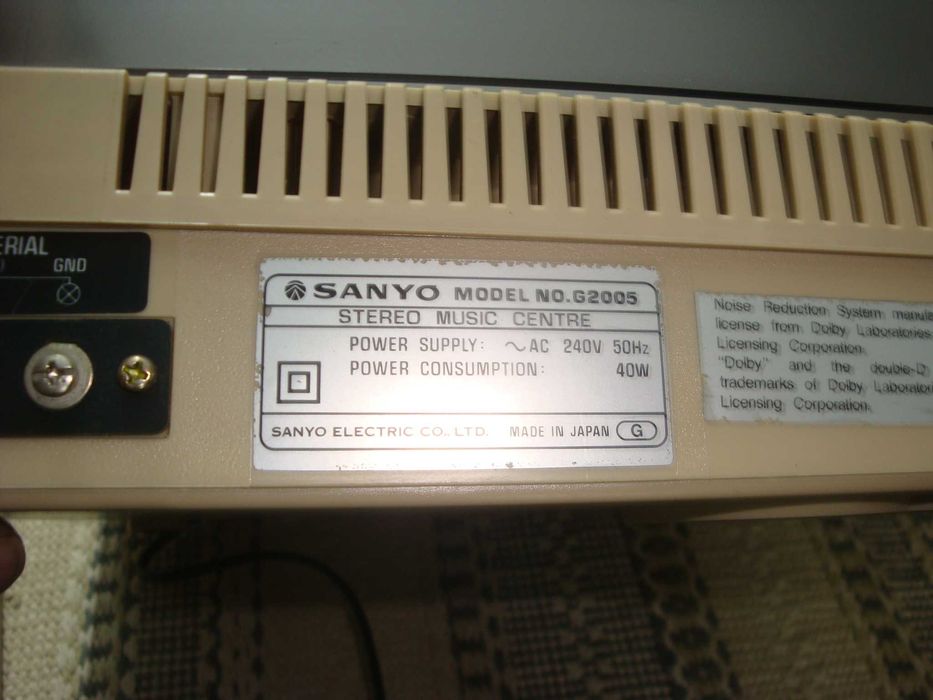 stereo music center Sanyo