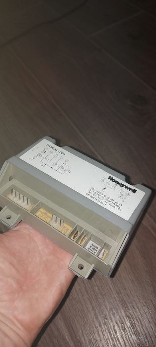 Блок розпалу Honeywell S4960B 1006 Protherm