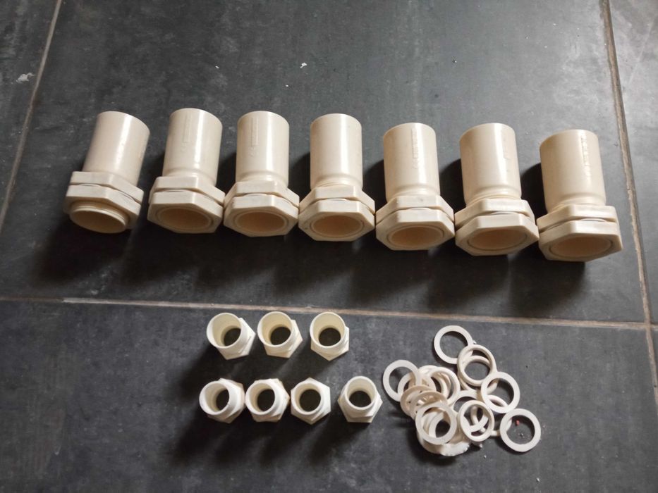Material Elétrico (Caixas várias/Uniões/Boquilhas/Tomadas/etc), Focos