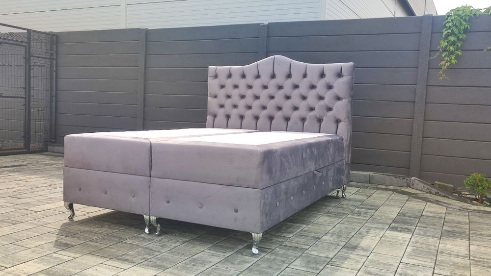 Piękne Łóżko Kontynentalne Głęboko Pikowane Glamour